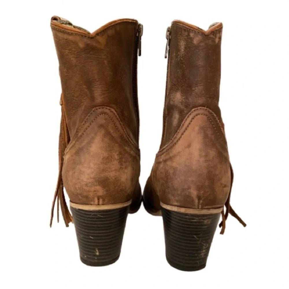 SOLD! - Dingo D1 589 Women’s Brown Leather Western Heeled Boots w/ Tassle Size 9 - Picture 2 of 7
